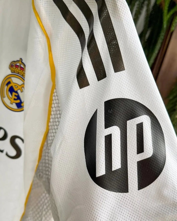 Camiseta real madrid 1.1  🔥 Llévate gratis la pantaloneta 🎁 SOLO POR HOY 56% DCTO
