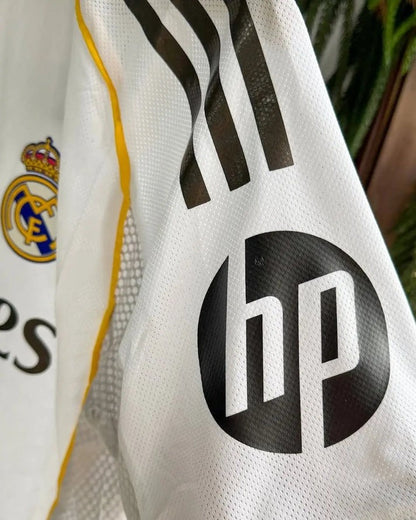 Camiseta real madrid 1.1  🔥 Llévate gratis la pantaloneta 🎁 SOLO POR HOY 56% DCTO